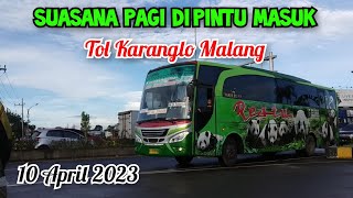 Suasana Pagi di Pintu Masuk Tol Karanglo Malang