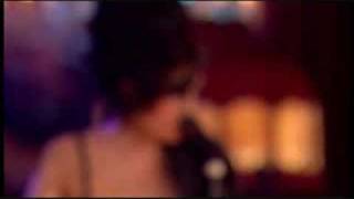 Video thumbnail of "Amy Winehouse - Know you now [Live in London]"