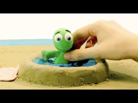 Turtle bathing at the beach - BabyClay