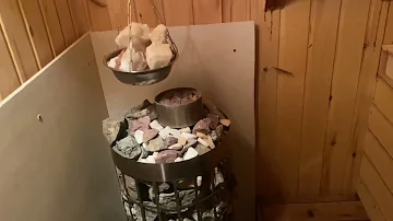 Важно! Нельзя класть соль на камни электрокаменки, используйте подвес без контакта с тэнами и камнем
