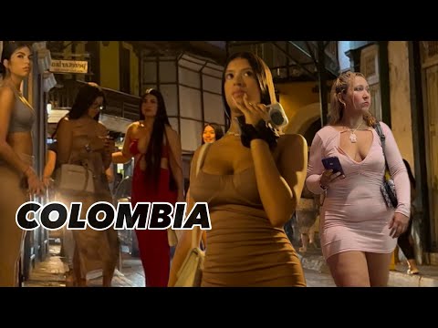 300+ SINGLE LADIES IN THIS DARK ALLEY | CARTAGENA COLOMBIA NIGHTLIFE 2AM