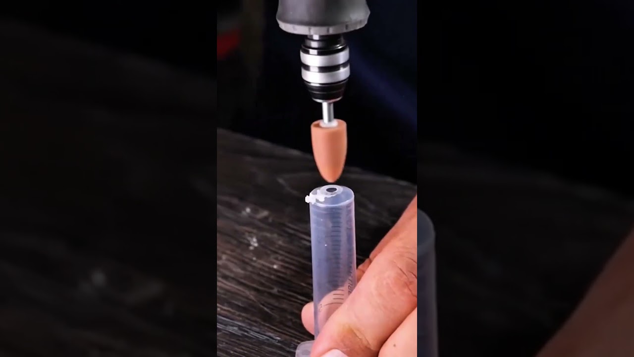 Using thin, lightweight, oval wooden rods to mount long iron bars inside 