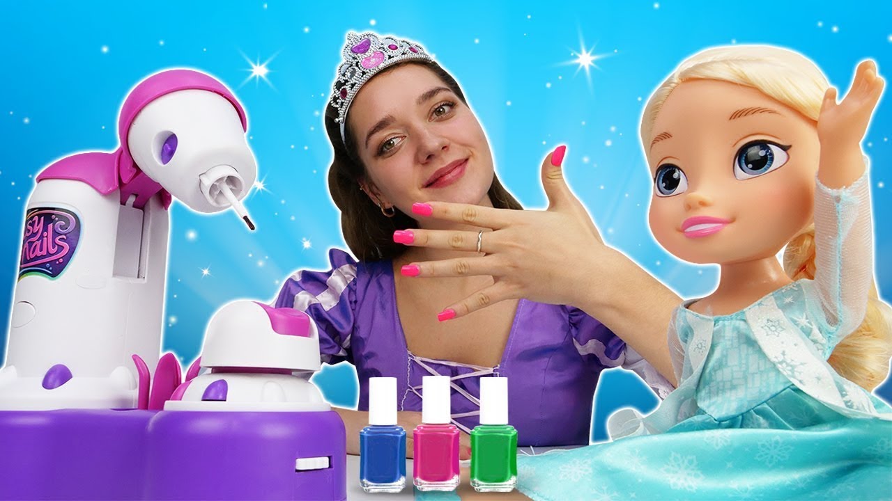 Elsa La Reine des neiges aide Sophie  faire une manucure Vido de secrets de beaut pour filles