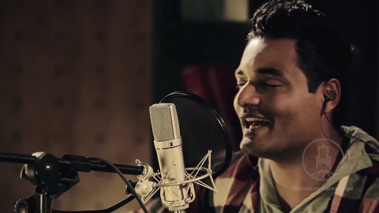 Atrae Mi Corazón - TOMA TU LUGAR (Acústico) / DVD Hogar Dulce Hogar