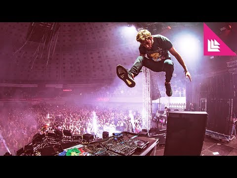 Kura & Syzz - Calcutta