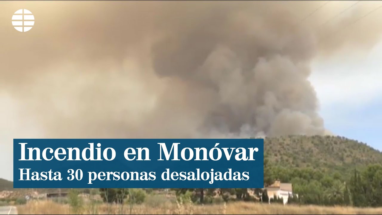 30 personas desalojadas por un incendio en Monóvar, Alicante