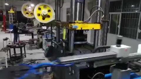 Dynaweld Handling Robot on Stamping application