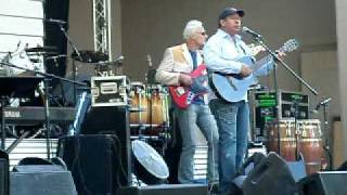 Eddie Manzanares and Café Blanco