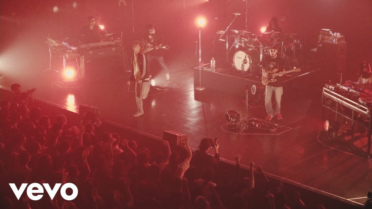 Suchmos - Burn (Live at Zepp Tokyo, 2017.11.11) - YouTube