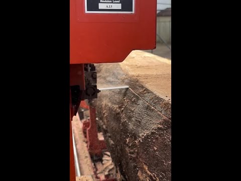 LT40 Sawmill Working Away
