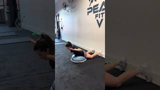 Bosu Superman w: Lat Pull Down