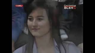 hainlerde bir gün ölür Aldırma