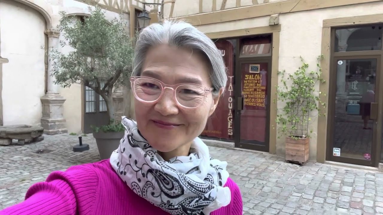 Tourist Limoges, random thoughts on Cour du Temple asmr