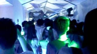 20100724白色派對進場中2.AVI