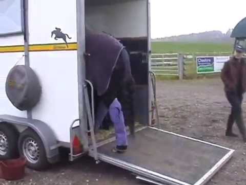 October 2009: Kelsall Hill Farm Ride - YouTube