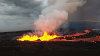 Morning overflight video of eruption on Northeast Rift Zone taken on November 29, 2022