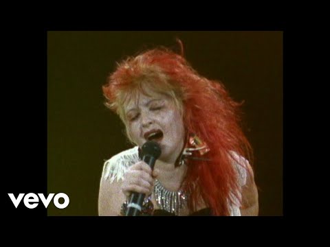 Cyndi Lauper - Money Changes Everything (Live)