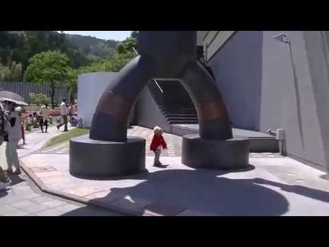 【春生まれ２歳】高知アンパンマンミュージアム庭ダダンダン他石像｜松山市【雑貨屋Lea Mahalo】看板息子