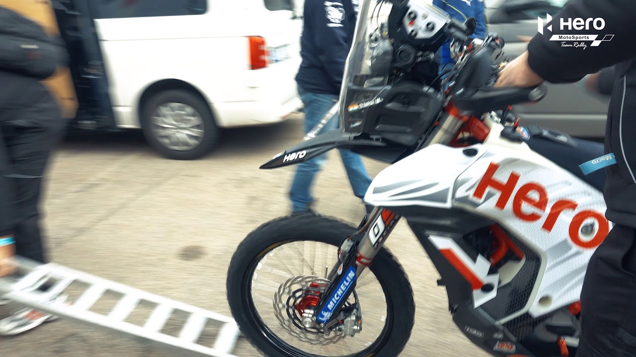 Road to Dakar: Journey of the Machine