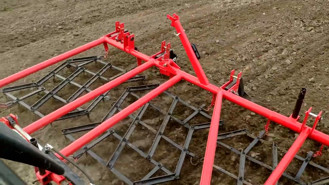 Budowa bron hydraulicznie składanych i testy w polu