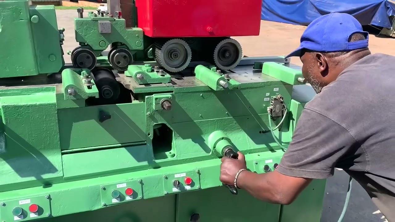 Running the Wadkin 6 Head Moulder