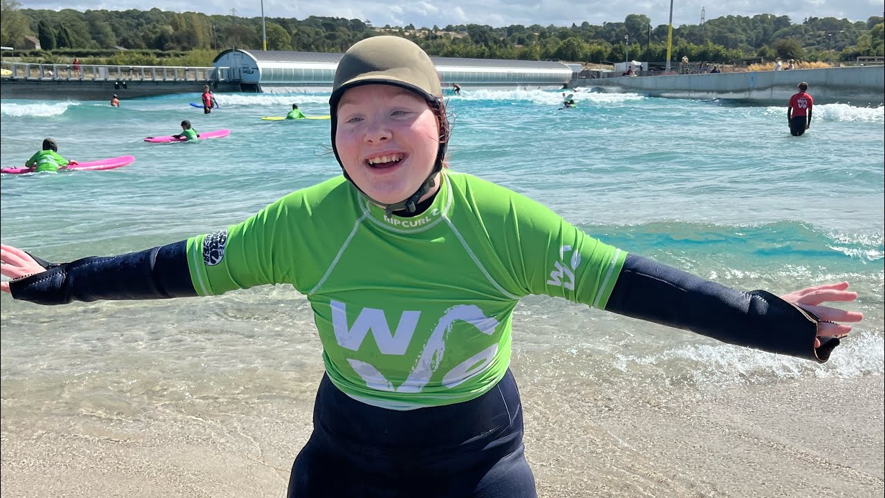  Adaptive Surfing at the wave with nova sports 
