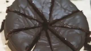 Easy vegan chocolate mud cake - recipe