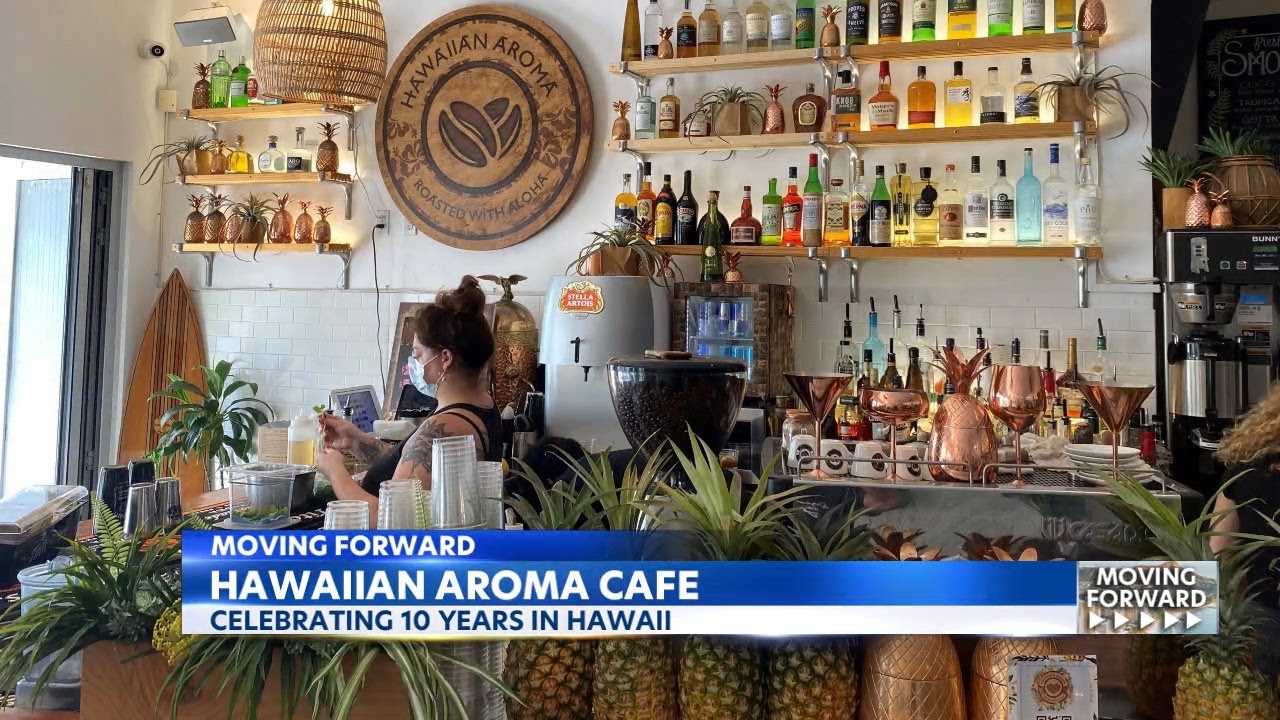 Moving Forward A Waikiki cafe is both a coffee shop & live music venue