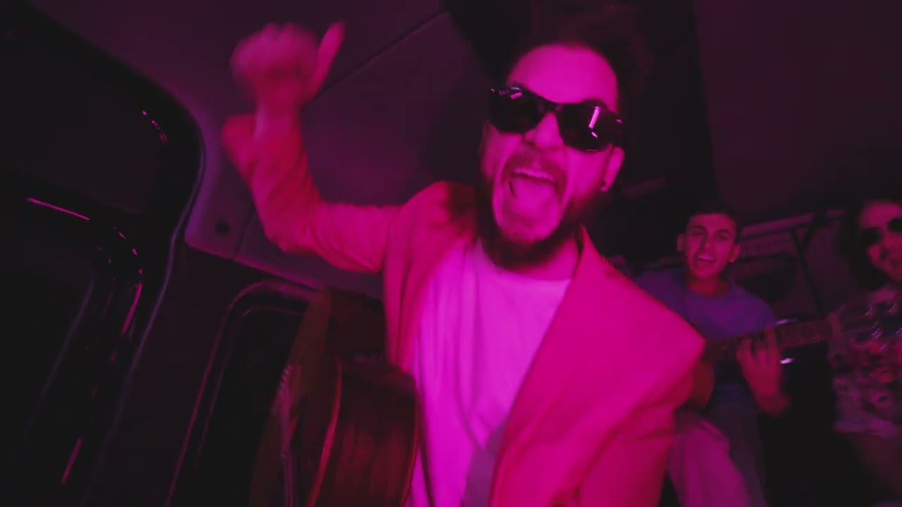 Jenny and the Mexicats, Taburete - Sin tus Estrellas