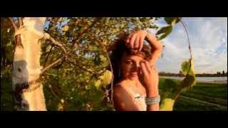 MODELINKA & MODEL MT - ODEJDĘ STĄD (Zwiastun teledysku 2013 )