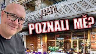 Spím v hotelu Jalta | Petr Zvěřina mi přinesl dort | Recenze hotelu