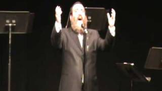 Video thumbnail of "Shlomo Simcha singing Carlebach's Moshe V'Aharon at Kosherica Cantorial Extravaganza concert"