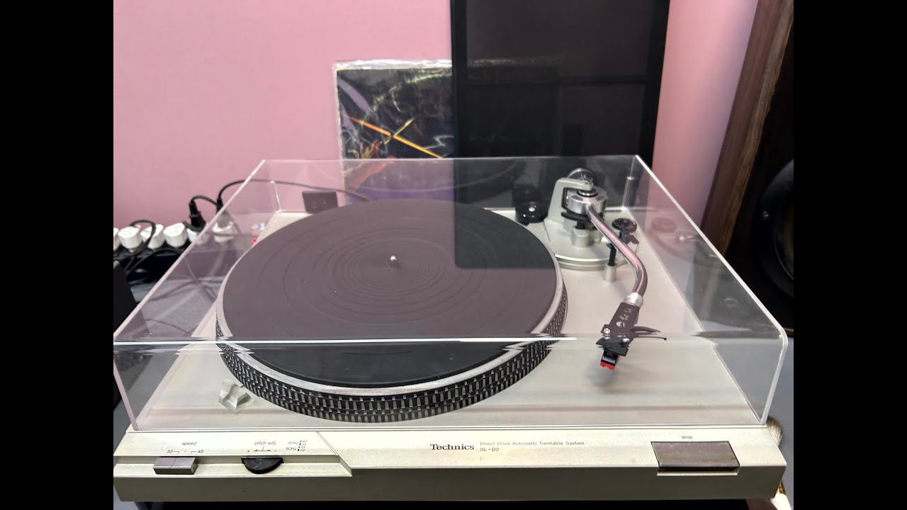 The King of Sound - Technics SL-D2 Turntable - YouTube
