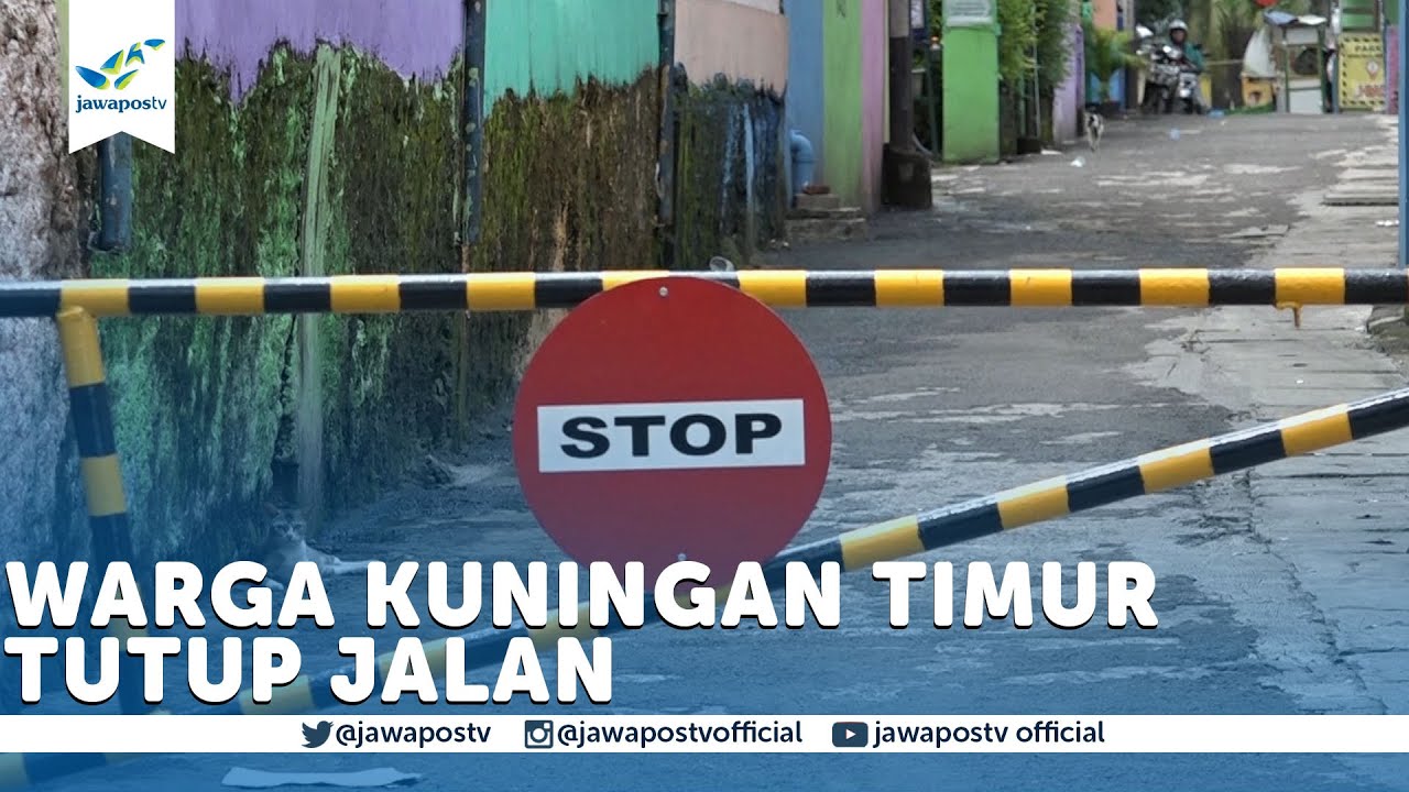 Warga Kuningan Timur Tutup Jalan