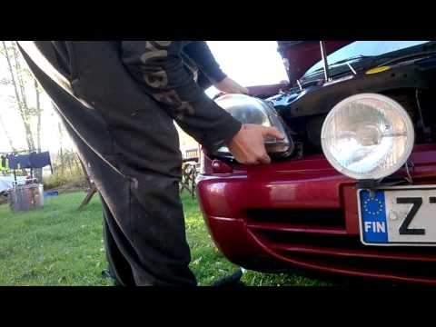 How to remove headlight from citroen xsara