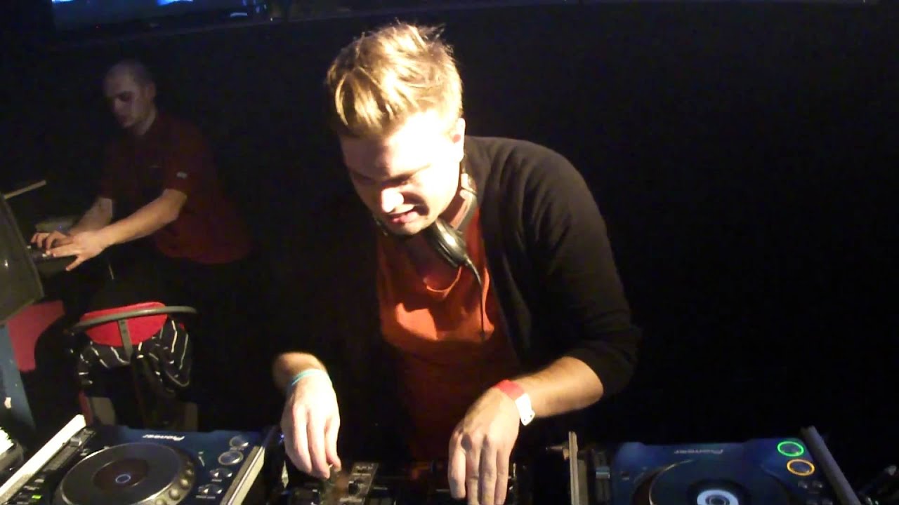 Mike Shiver @ XIII Urodziny klubu Ekwador - 12.02.2011 - Manieczki FULL HD asot positive