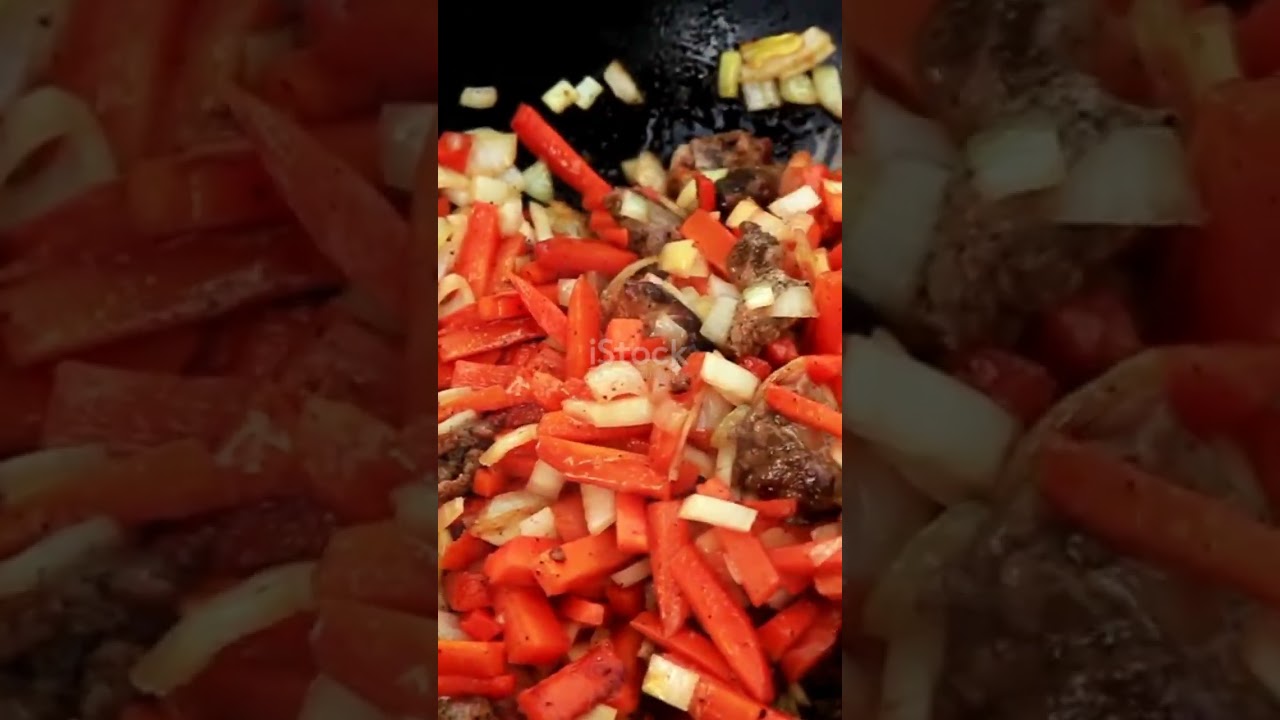 Köfteli Şehriye Pilavı_ Bayram Sofraları#shorts #iftar #sahur #yemektarifleri#yemek#pratikyemekler Köfteli Şehriye Pilavı_ Bayram Sofraları#shorts #iftar #sahur #yemektarifleri#yemek#pratikyemekler