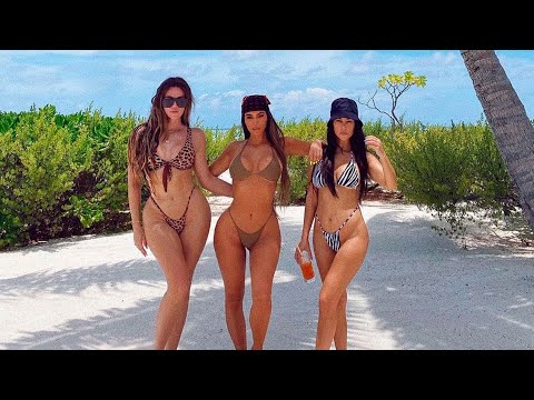 Las Kardashian muestran sus diminutos bikinis en la celebración de Kim