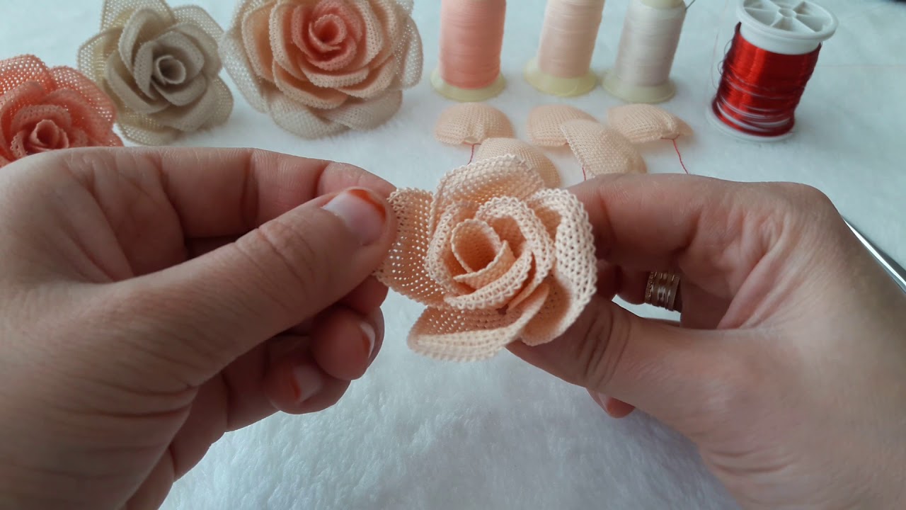 İğne oyası büyük gül yapımı.