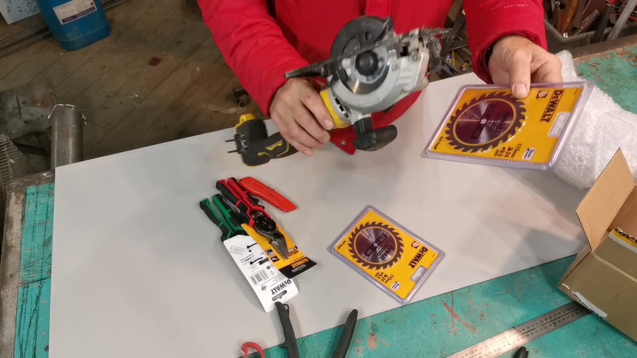 Девольт. Ножницы по металу. Распаковка.