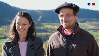 Ema Et Ludovic Compang Éleveurs En Lozère