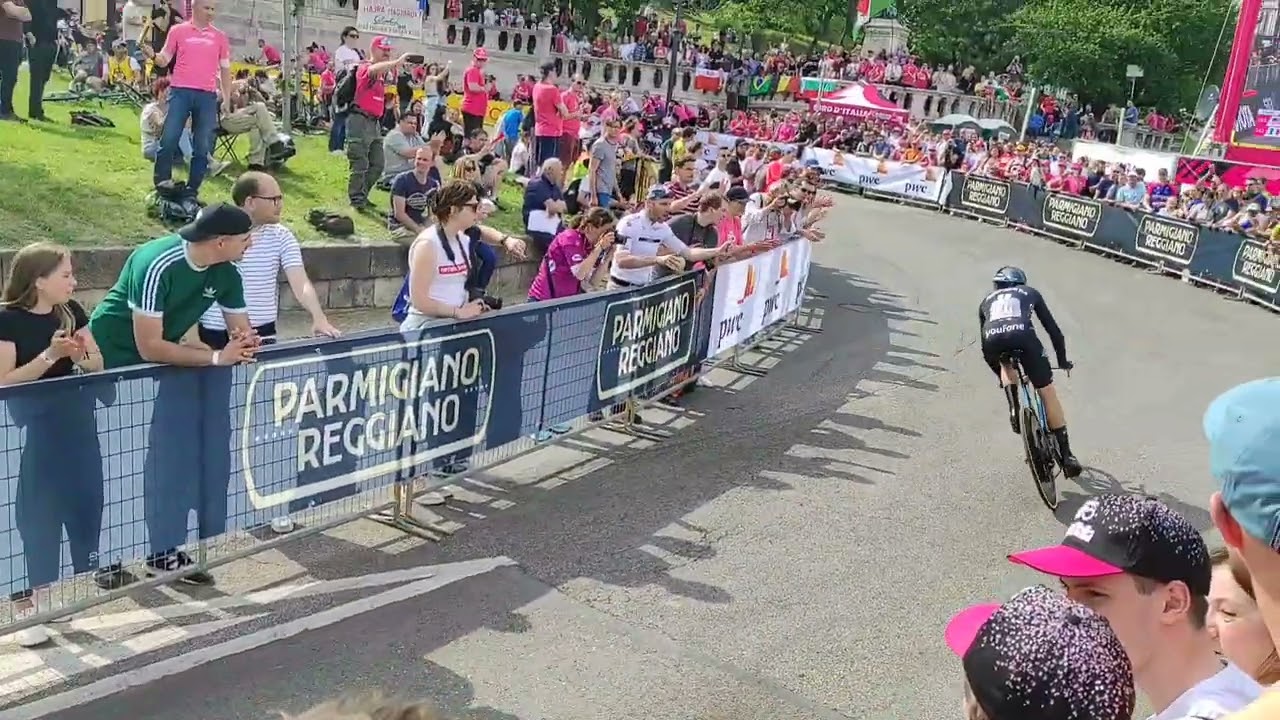 Giro d'Italia 2022 - Buda Castle, Hungary