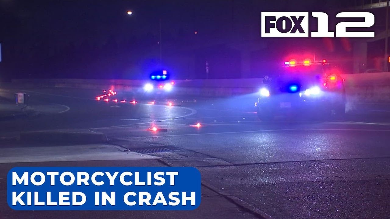 Man killed in motorcycle crash in SE Portland - YouTube