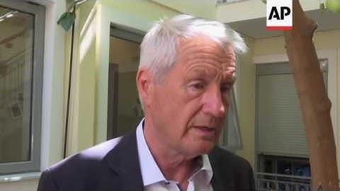 Official: detention of lone minors unacceptable