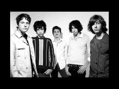 El comemundos - Banda de Turistas y Miss Caffeina