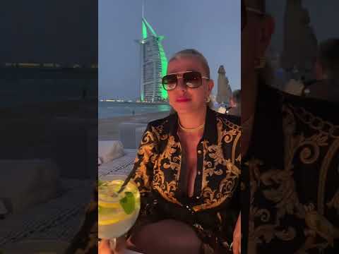 Beautiful Burj Al Arab 💚 #dubai #youtubeshorts #burjalarab #shorts