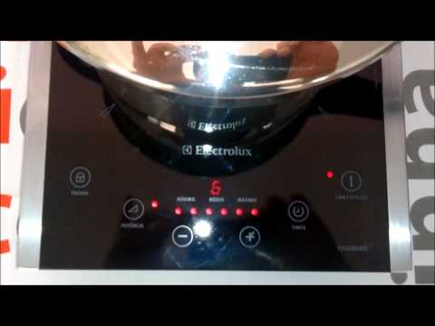 Cooktop portátil Electrolux Celebrate  boca (ICP) - Cozinhando feijão