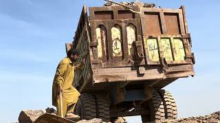 Download Lagu PLAYING With Giant Rocks.ASMR Rock Quarry CRUSHING  Oprations primary jaw Crusher in action#asmr MP3