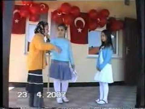 23 Nisan Gösterisi - Köylü  Şehirli  skeci