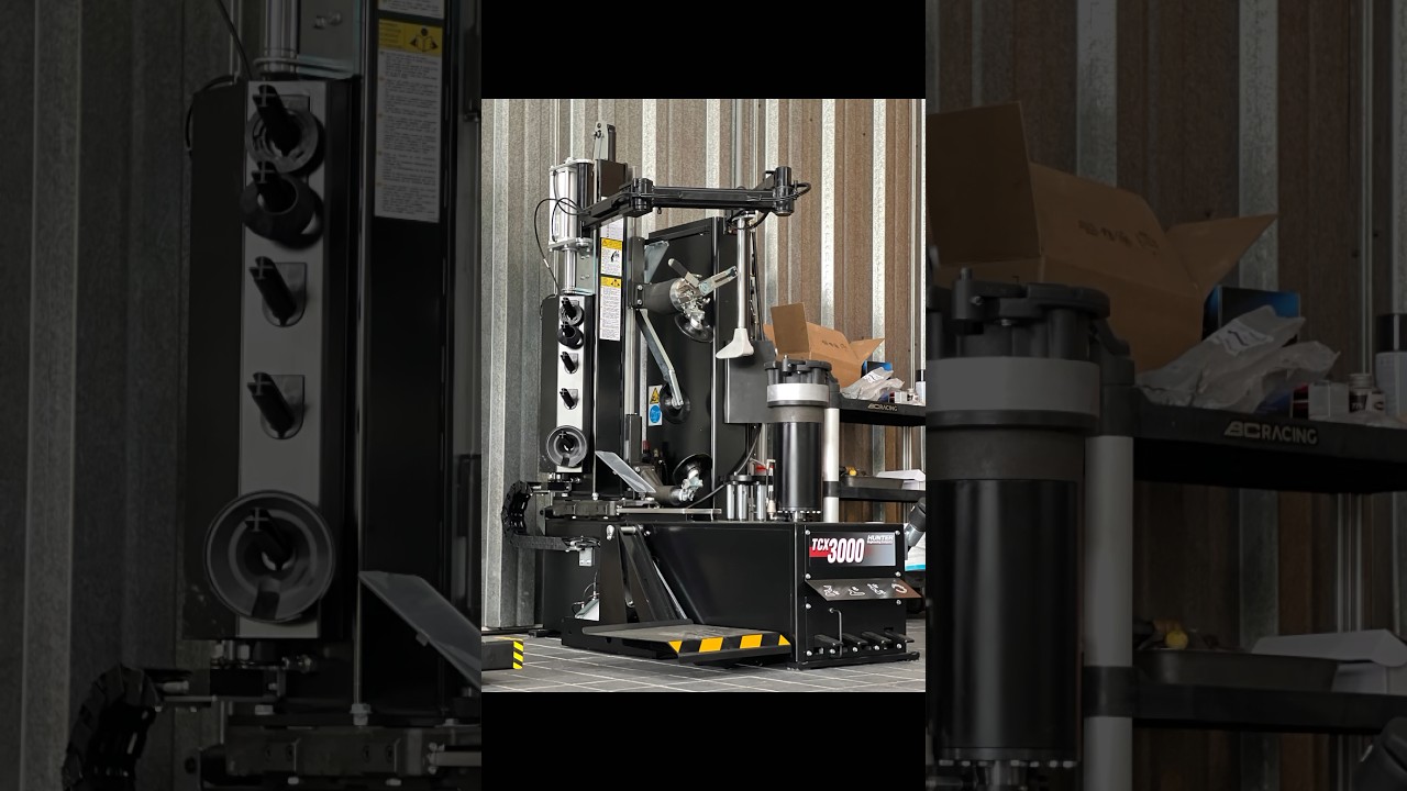 🇺🇸HUNTER TCX3000 油壓非接觸式輪胎拆裝機 聯絡資訊：0988956267 張先生LineID：chang11141​⁠ 